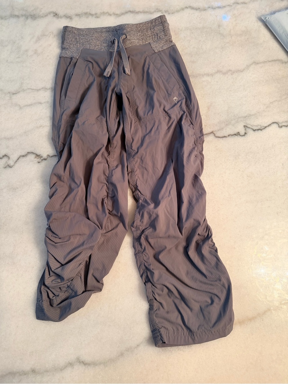 Ivivva girls joggers